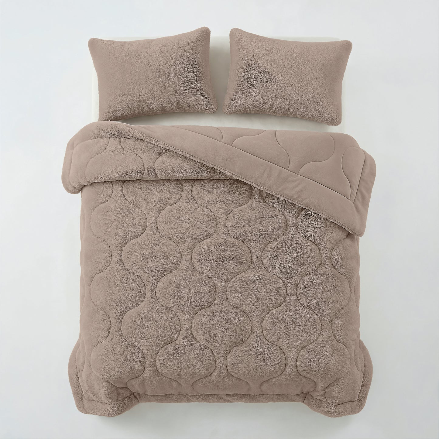 Lazy Dekbed Faux Fur Taupe Met Kussenslopen