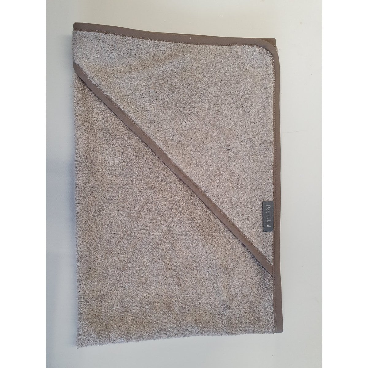 Petit Juul Badcape taupe