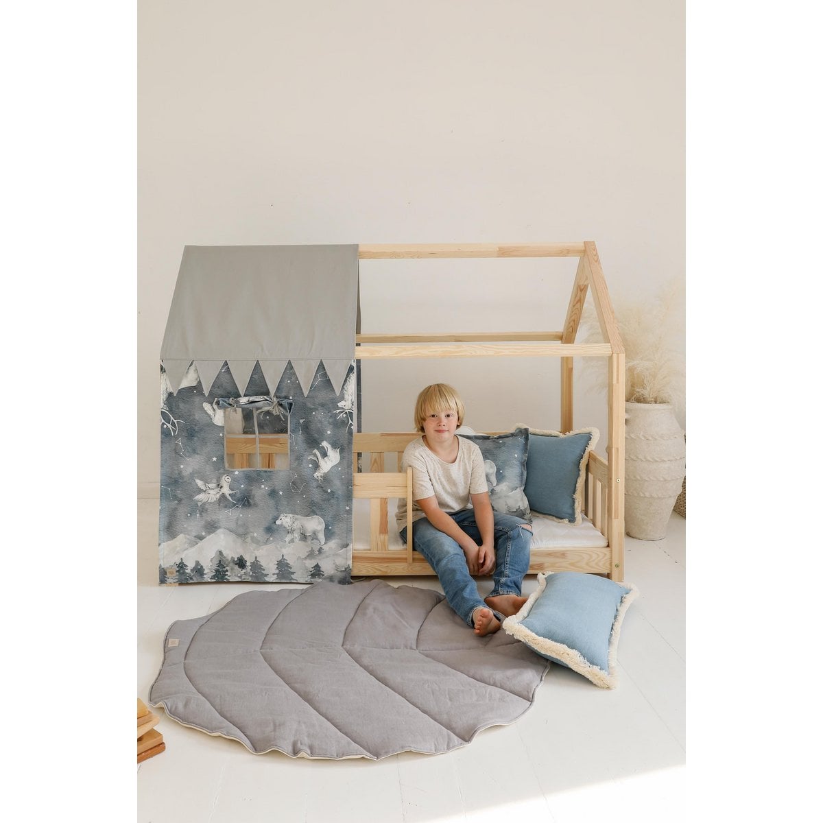 Moi Mili Luifel boven bed in de vorm van een huis "Nachtelijke hemel", babywieghuis, decoratie voor jongenskamer, gepersonaliseerde babyhuizen baldakijn