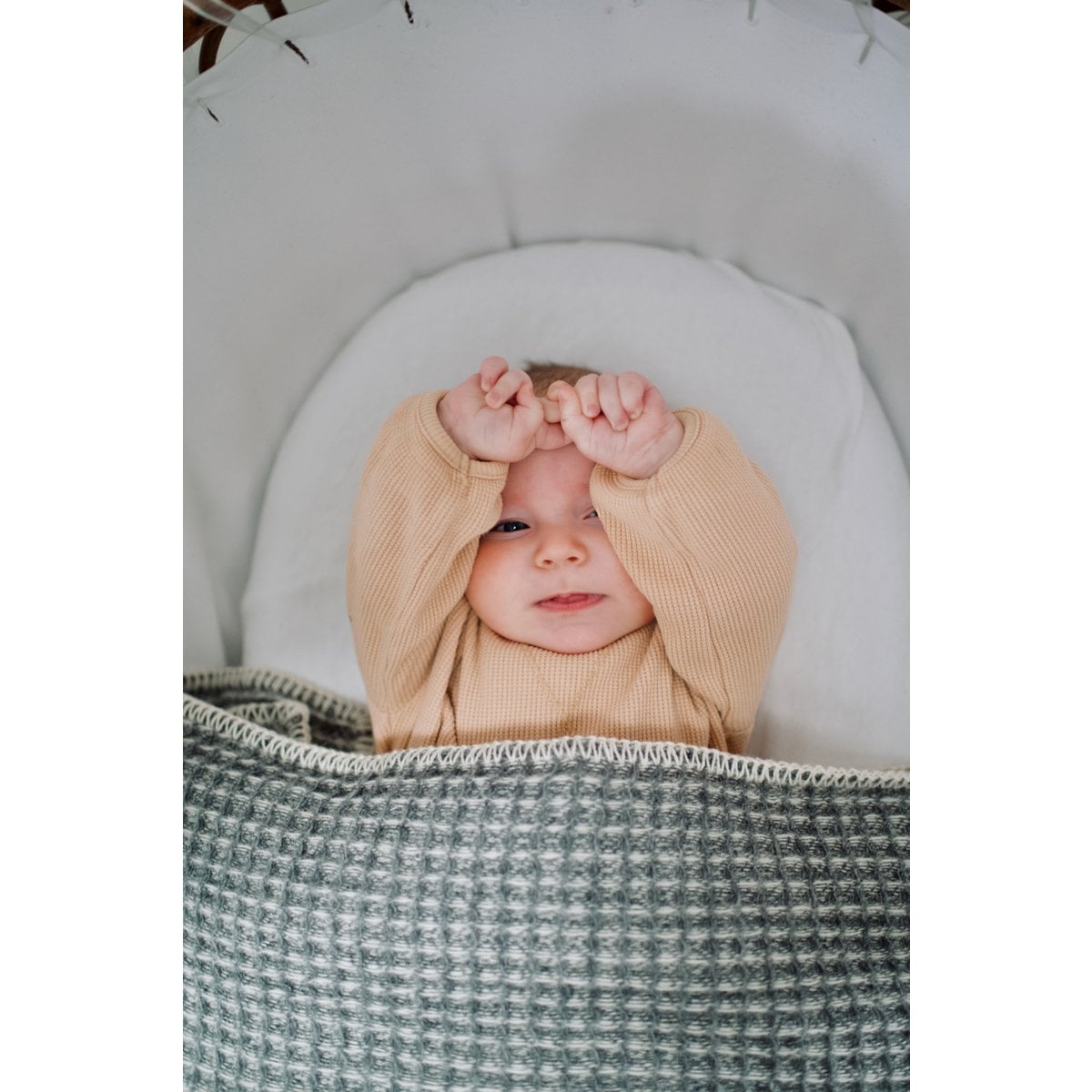Pure Baby Love Ledikantdeken wafel wol - Dark Grey foto 2