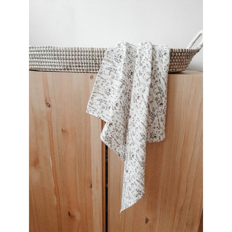 Petit Juul Swaddle Evi