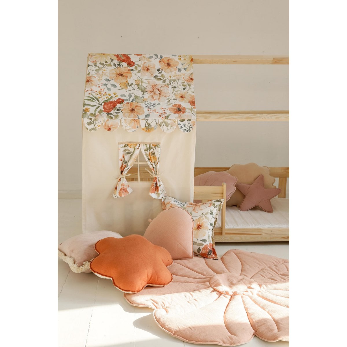 Moi Mili Luifel boven bed in de vorm van een huis "Flower Power", babywieghuis, decoratie voor meisjeskamer, gepersonaliseerde babyhuisjes foto 2