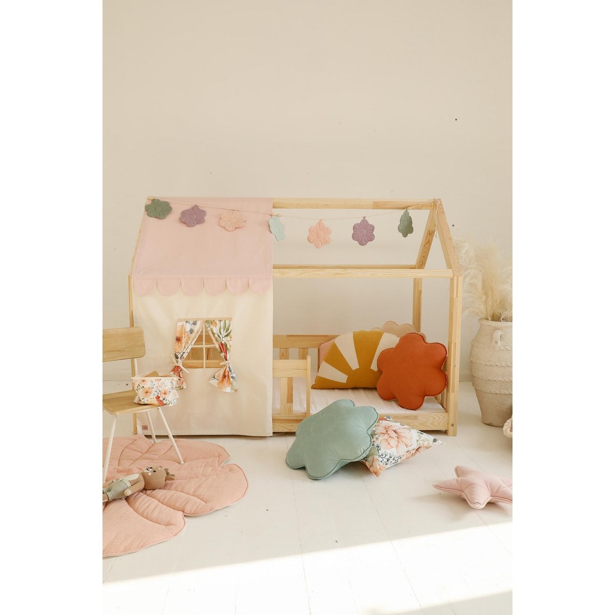 Moi Mili Luifel boven bed in de vorm van een huis "Pink", babywieghuis, decoratie voor jongenskamer, gepersonaliseerde babyhuizen baldakijn
