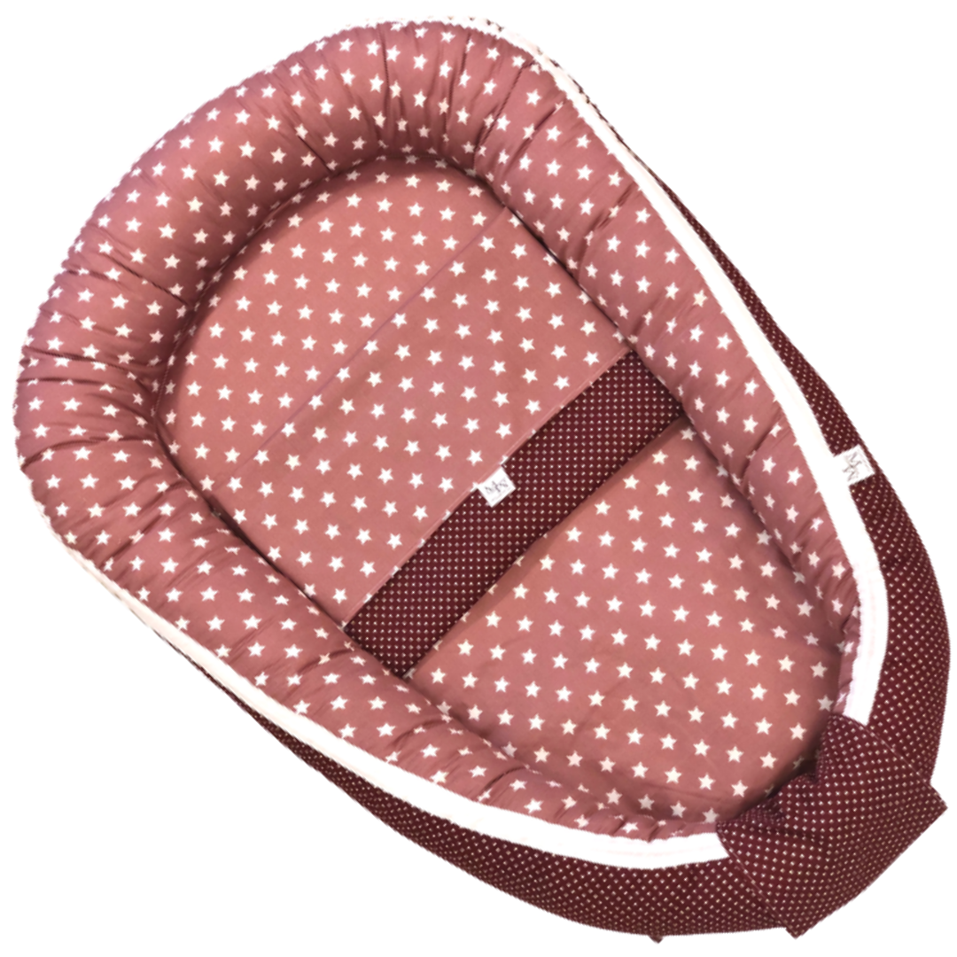 Mauties Mama Babynest Sterren bordeaux - op vooraad