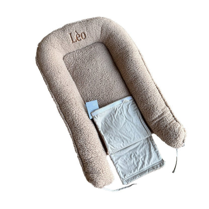 Muzpony Teddy – beige gepersonaliseerd babynest, bontcocon met naam/inscriptie foto 6