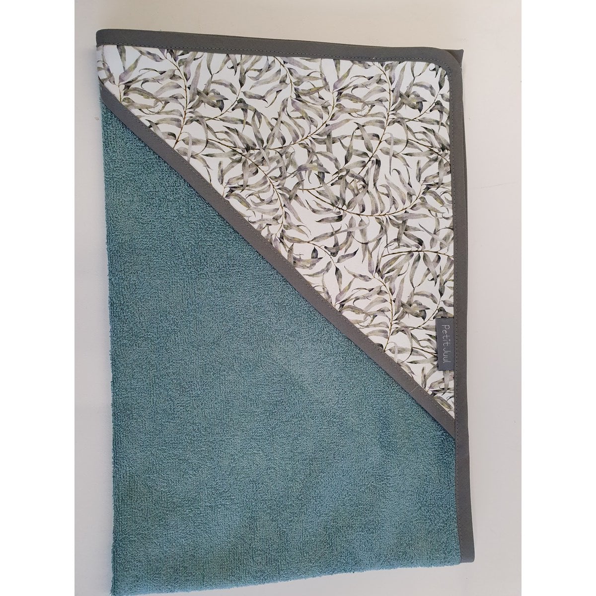 Petit Juul Badcape aqua tree