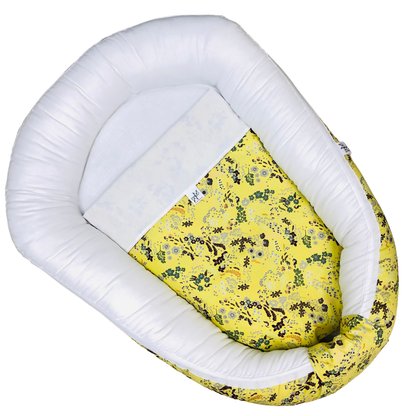 Mauties Mama Babynest gele bloemen - Bio-cotton