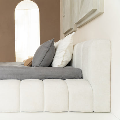 Adore Designbed Beige