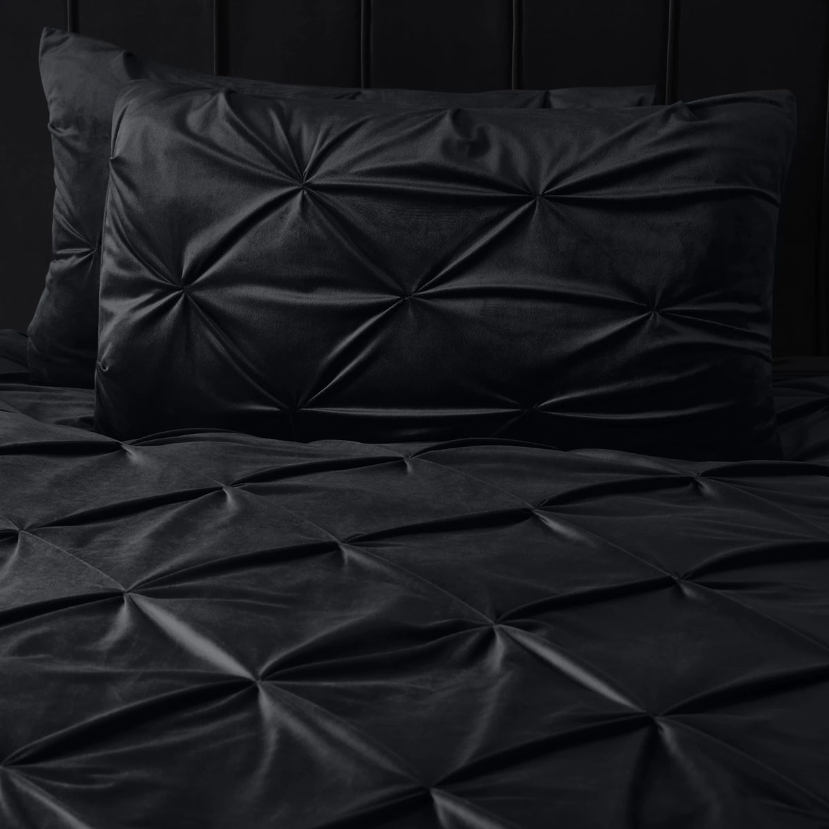 Sleeptime Lazy Velvet Pintuck Zwart