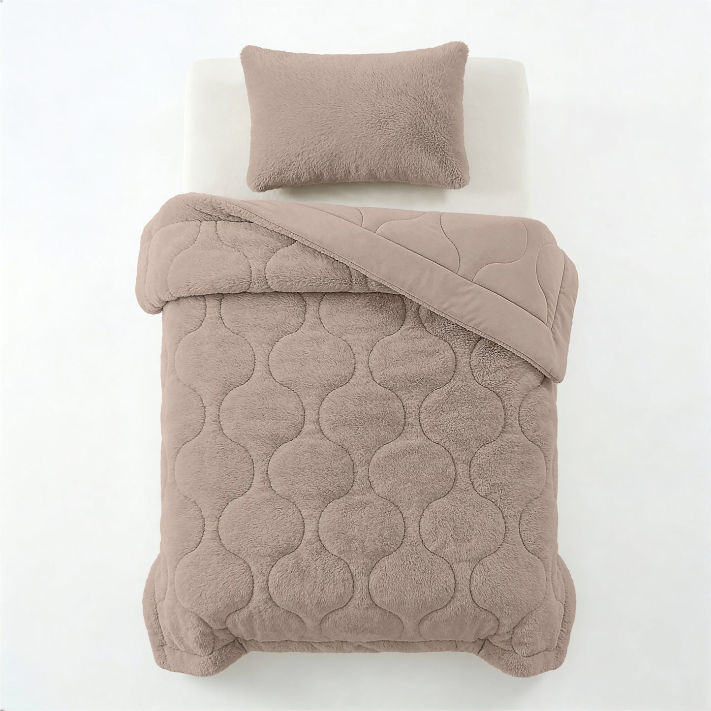 Lazy Dekbed Faux Fur Taupe Met Kussenslopen