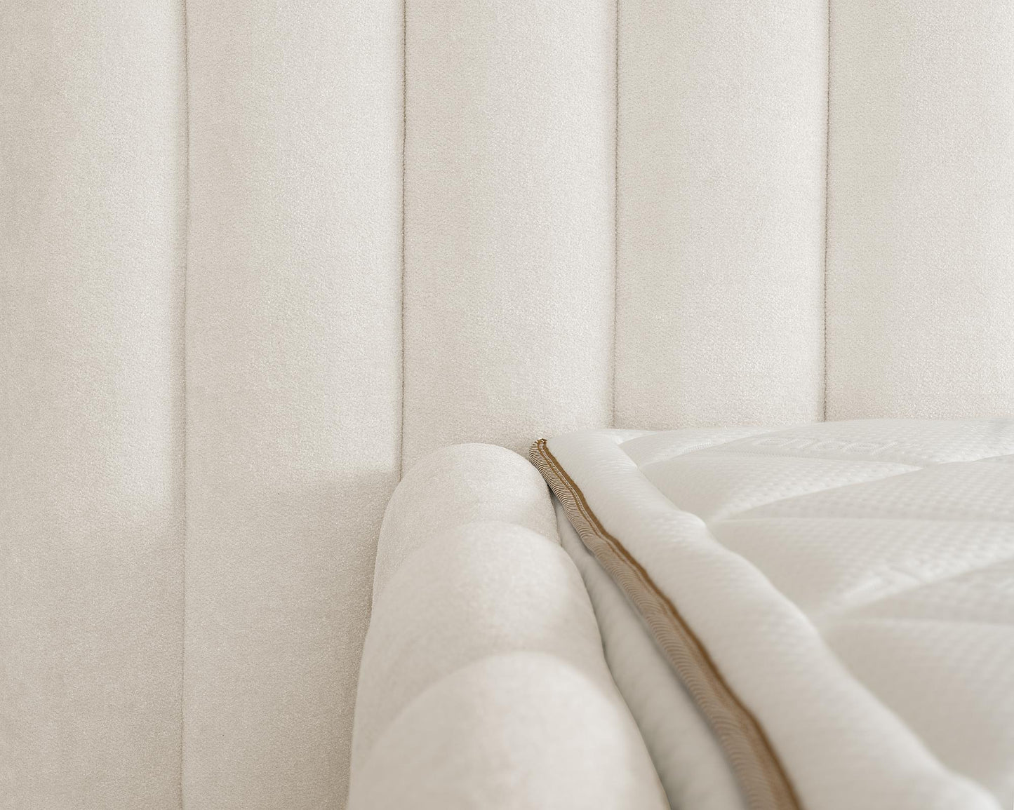 Adore Chique bedframe Beige