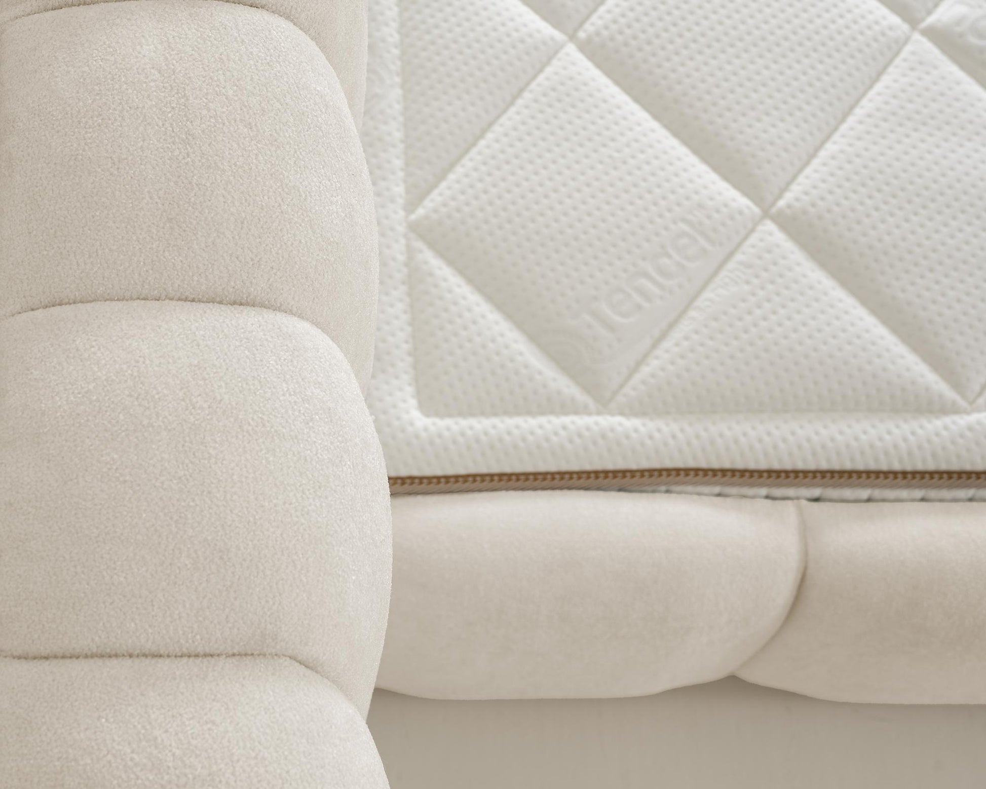 Adore Chique Beige