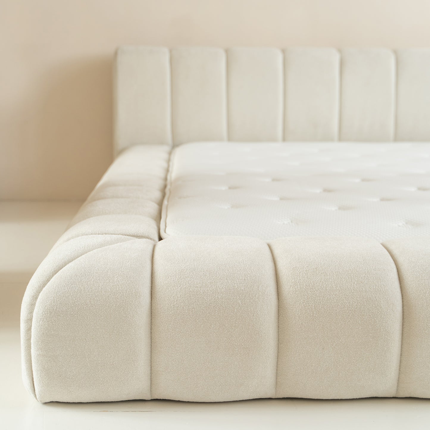 Adore Designbed Beige