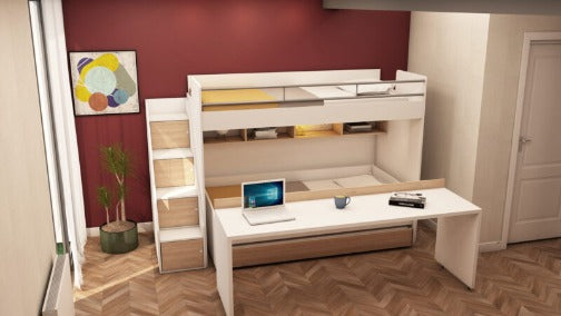 Stapelbed met 3 slaapplaatsen, bureau en ladder